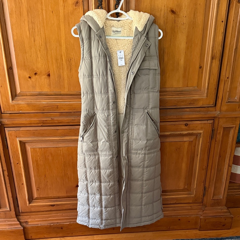 UpWest Quilted Hooded Convertible Jacket/Vest